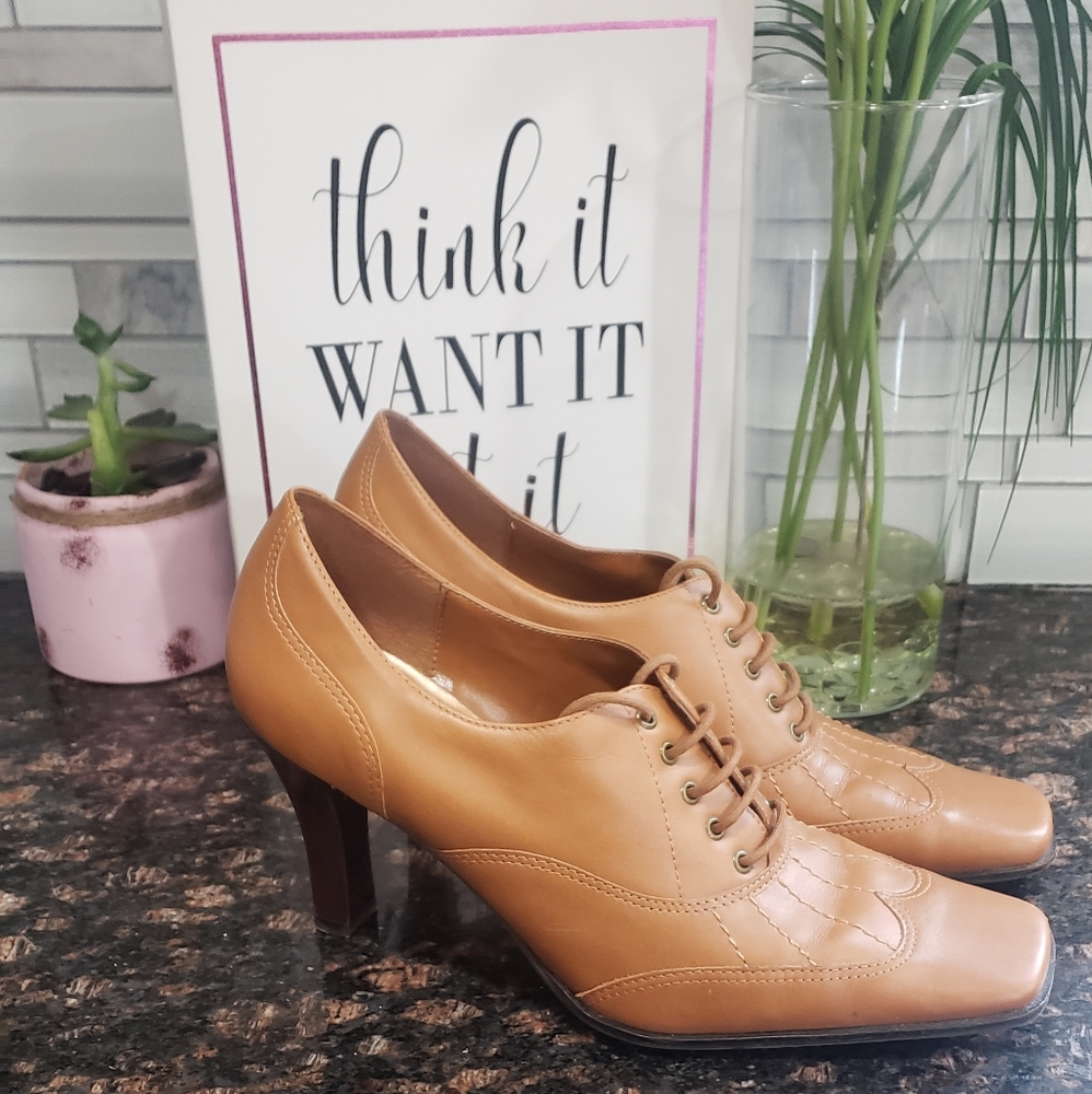 Brown Diba 7m shoe